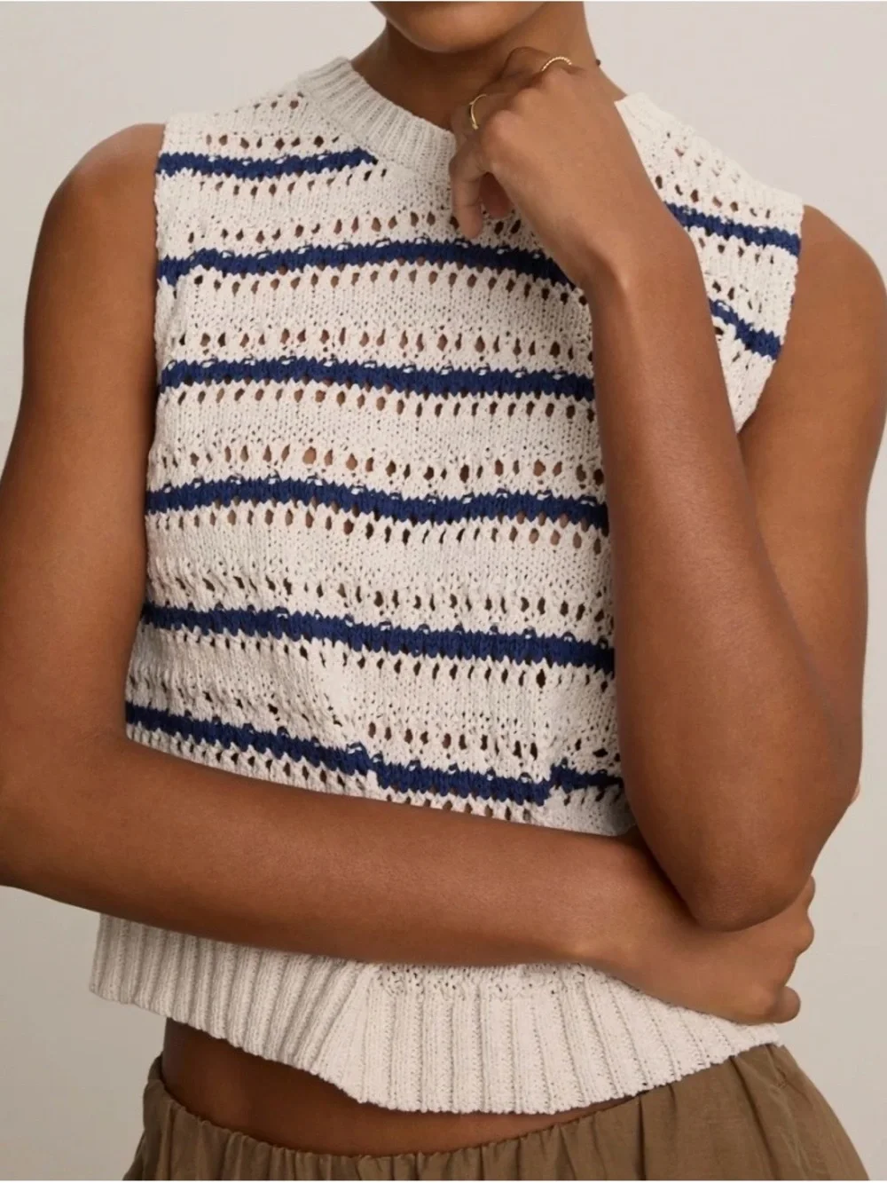 Velvet by Graham & Spencer Cream & Navy Open-Knit Sleeveless Crop Sweater